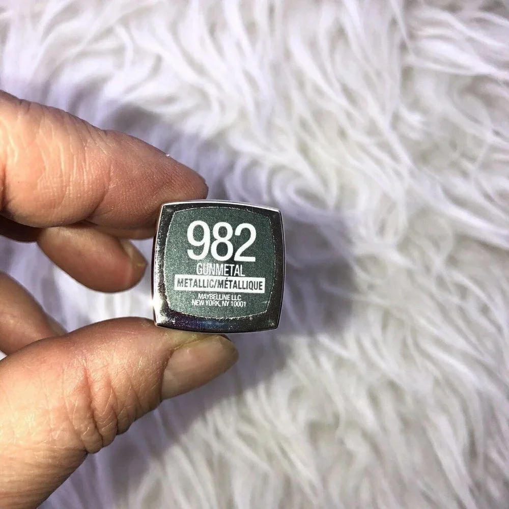 MAYBELLINE New York Color Sensational Matte Metallic Lipstick 982 Gunmetal